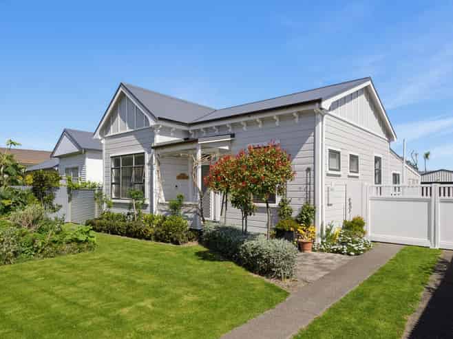 108 Russell Street, Whataupoko