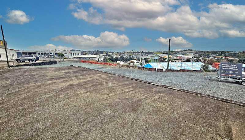 6 Titan Place & 44 Flexman Place, Silverdale