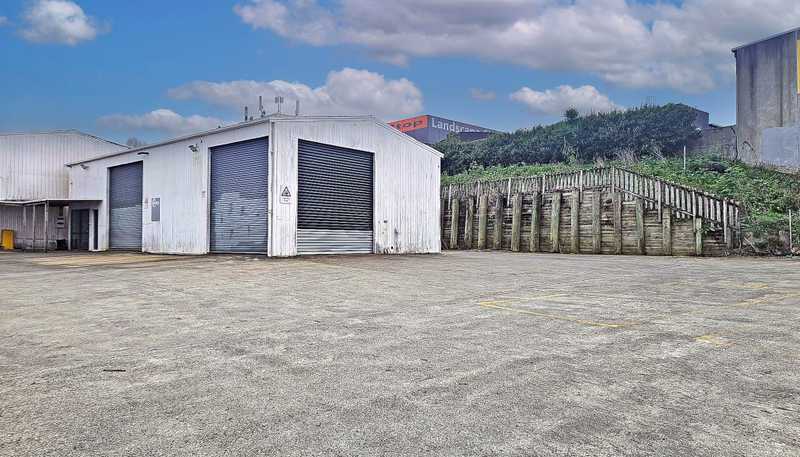 6 Titan Place & 44 Flexman Place, Silverdale
