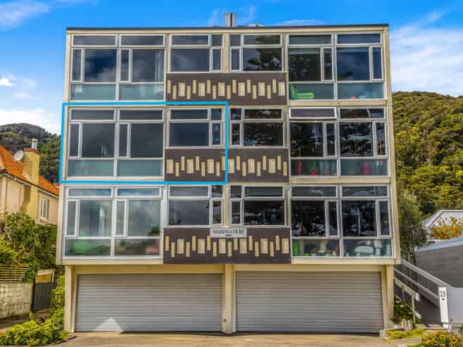 2b/39 Marine Parade, Eastbourne