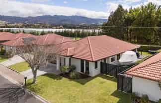 21 Ballantyne Way, Katikati
