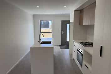 2/50 Forest Lake Road, Forest Lake