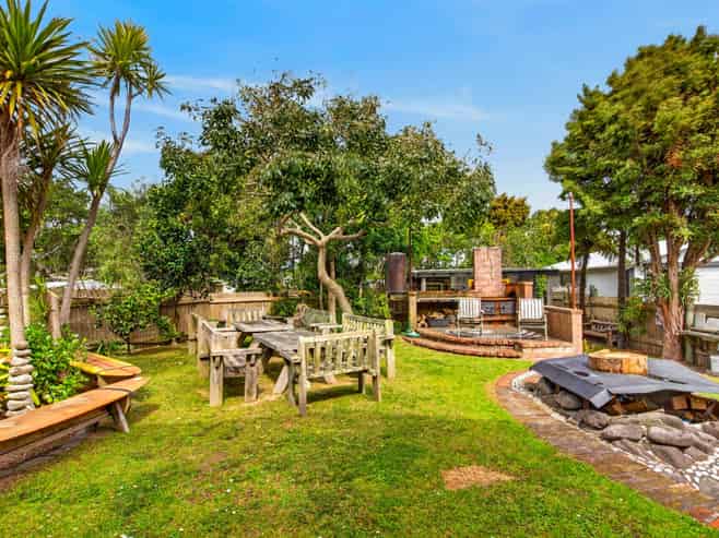 2 Quentin Place, Mahanga, Mahia