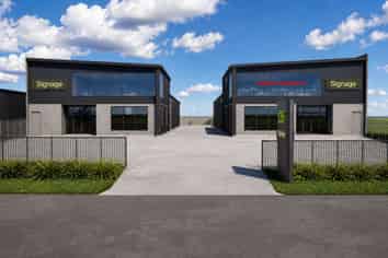 Freehold with Secure Yard/Parking
