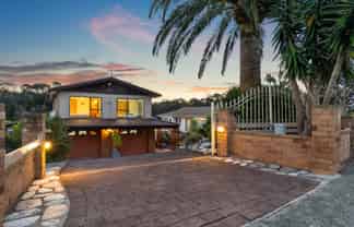 2 Francis Curtis Avenue, Blockhouse Bay