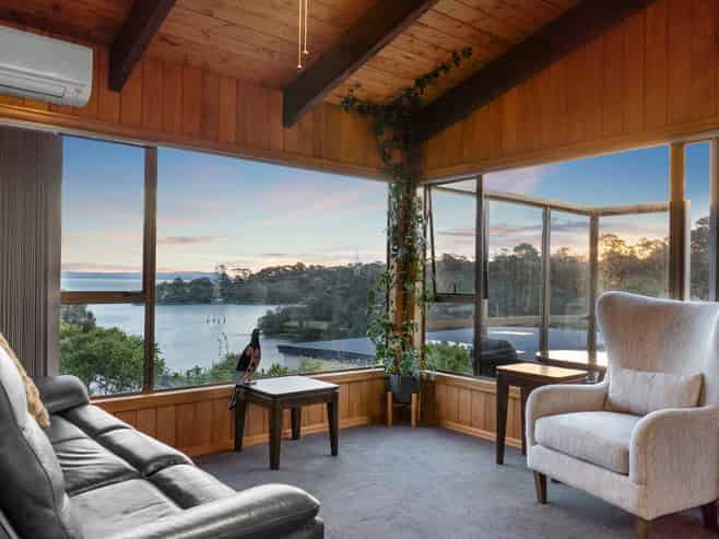 2 Francis Curtis Avenue, Blockhouse Bay