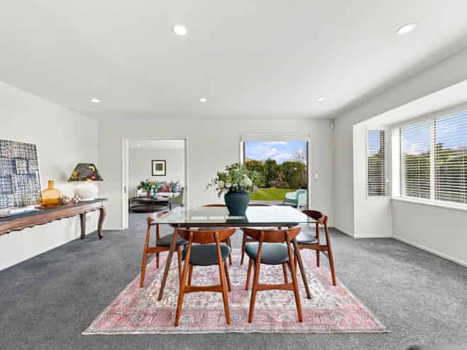 33 Sanctuary Gardens, Shirley