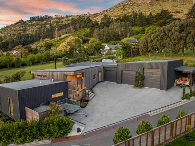 13 Matuku Lane, Heathcote Valley