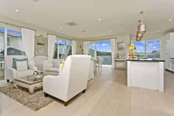 57 Golden Morning Drive, Albany Heights