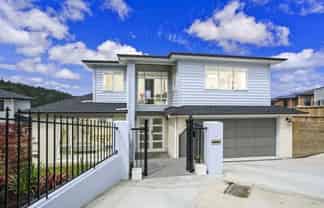 57 Golden Morning Drive, Albany Heights
