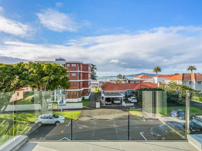 33A Marau Crescent, Mission Bay