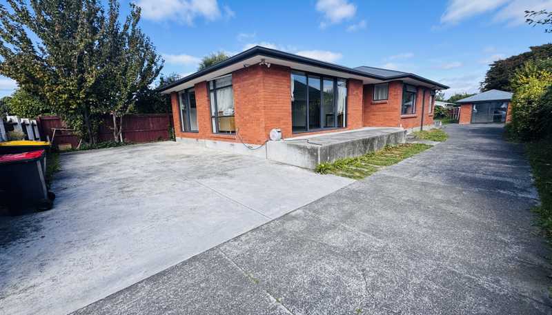 17 Nortons Road, Avonhead