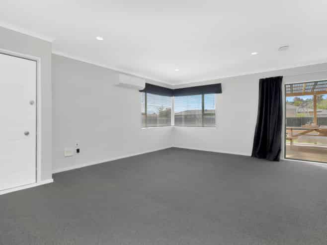 40 Solomon Street, Brookfield