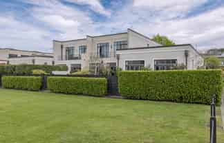 58 Country Club Terrace, Northwood