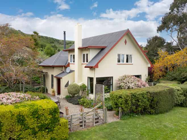 52 & 54 Edinburgh Street, Waikouaiti