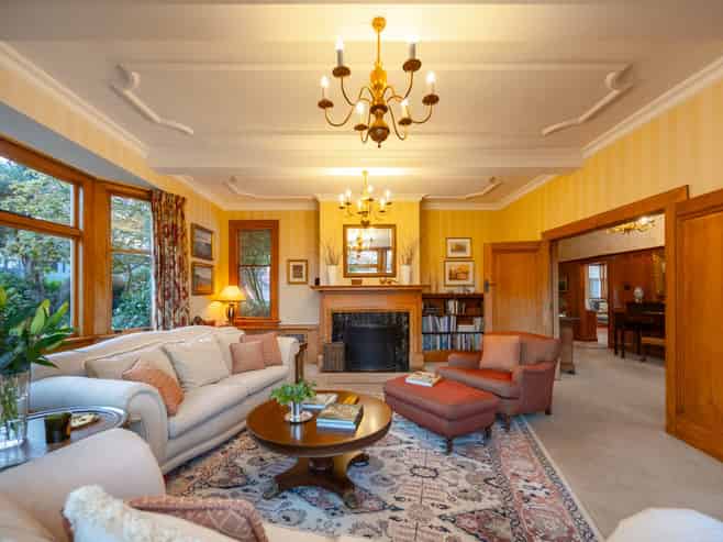 4 Sierra Court, Roslyn