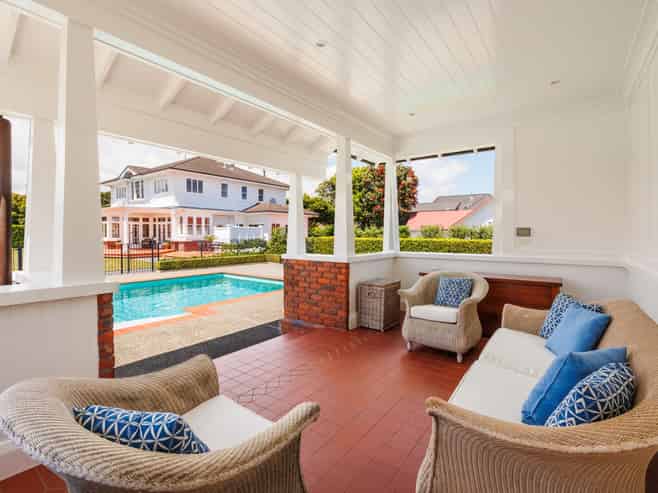 4 Sierra Court, Roslyn