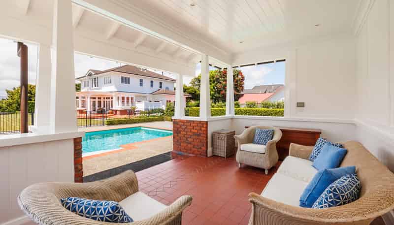 4 Sierra Court, Roslyn
