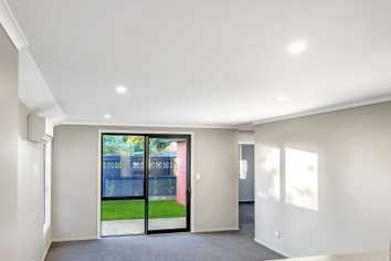 4/41 Kenney Crescent, Fairfield