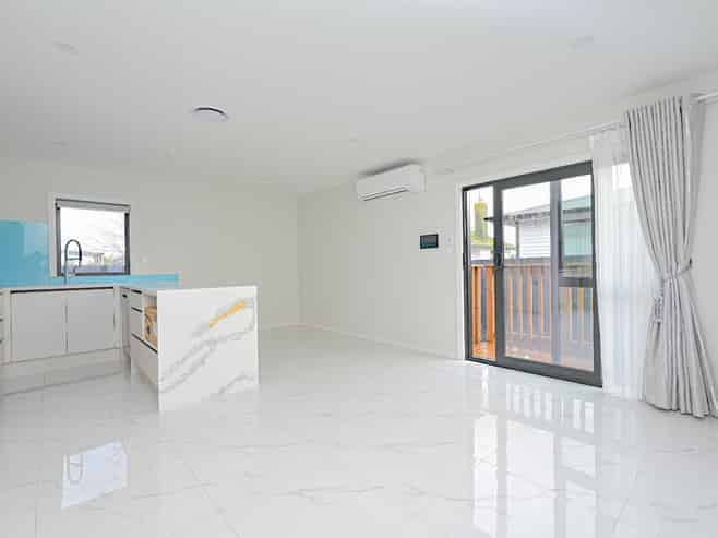 13A Tyrone Street, Otara