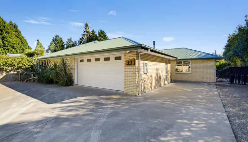 12 Russell Street, Darfield