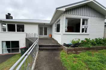 16 Angell Street, Johnsonville