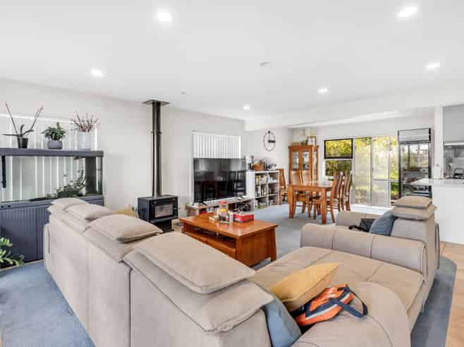 9 Priestley Drive, Bucklands Beach