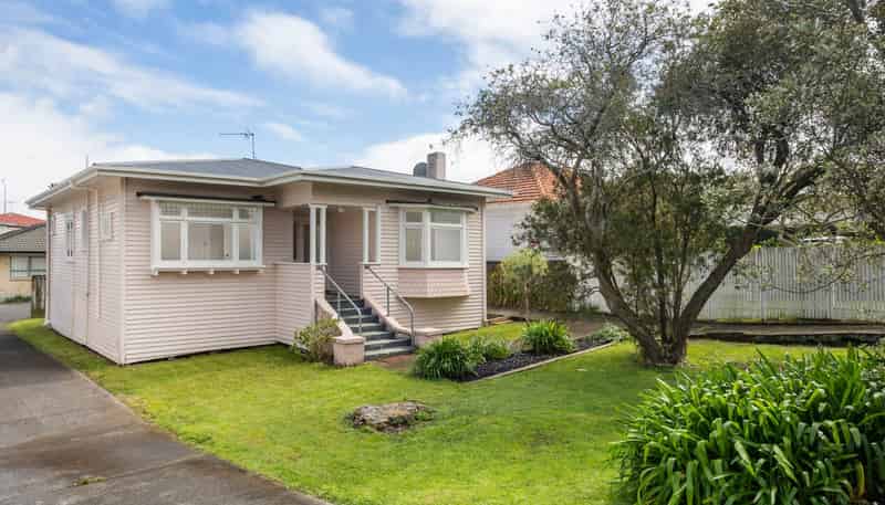 7 Mount Roskill Road, Mount Roskill
