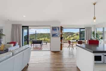 44 Quail Rise, Stoke