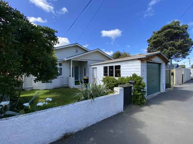 64 Calabar Road , Miramar