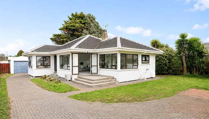 17 Garnett Avenue, Forest Lake