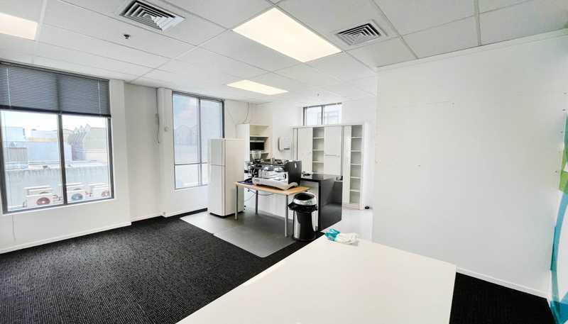182 Broadway, Newmarket