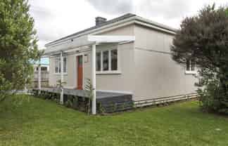 13 Onslow Street, Huntly