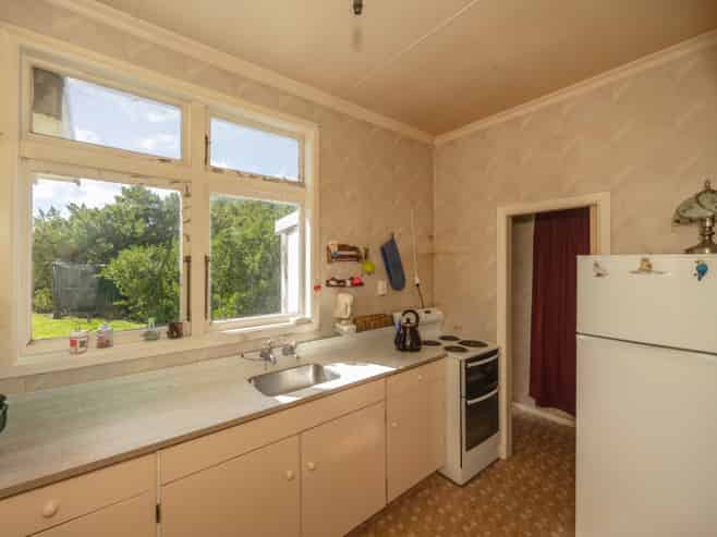 6 Orwell Street, Oamaru