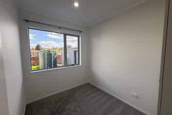 17a Garnett avenue, Forest Lake