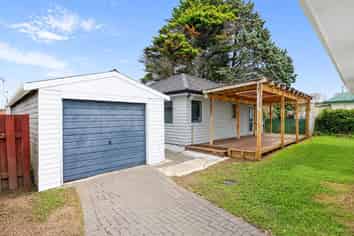 17a Garnett avenue, Forest Lake