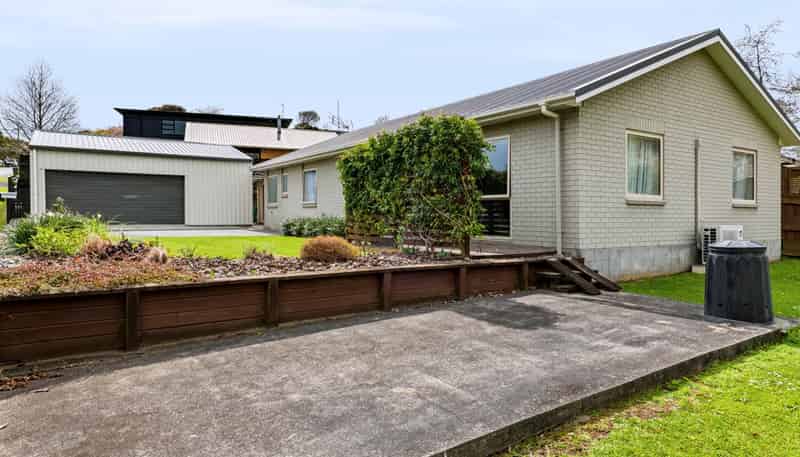 55 Poplar Grove, Whalers Gate