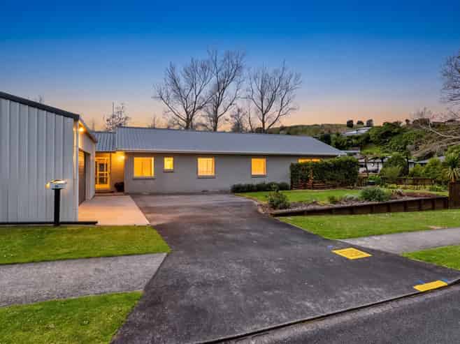 55 Poplar Grove, Whalers Gate