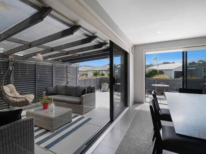 22 Schooner Avenue, Snells Beach