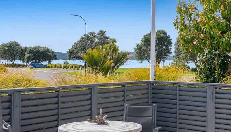 22 Schooner Avenue, Snells Beach