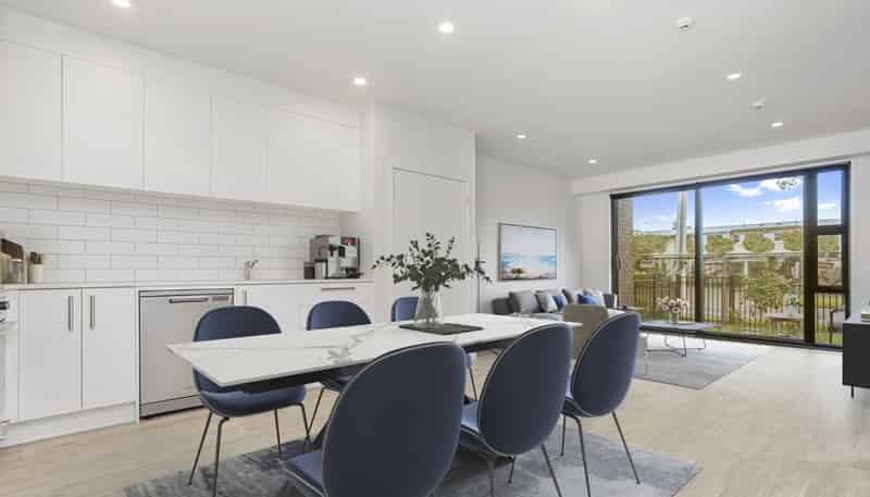 107/4 Torino Street, Point England