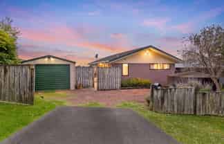 72 Brightside Road, Stanmore Bay