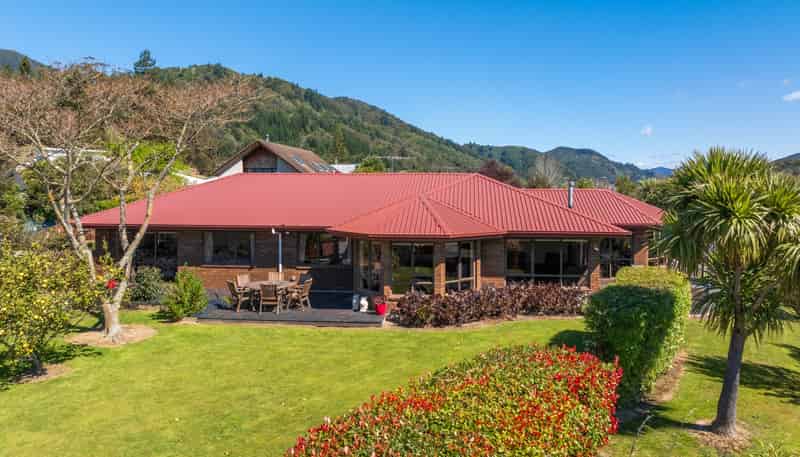 4 Admiralty Place, Waikawa