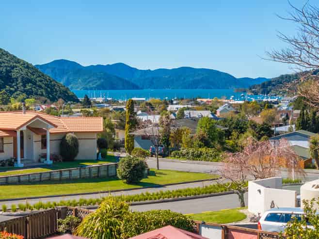 4 Admiralty Place, Waikawa