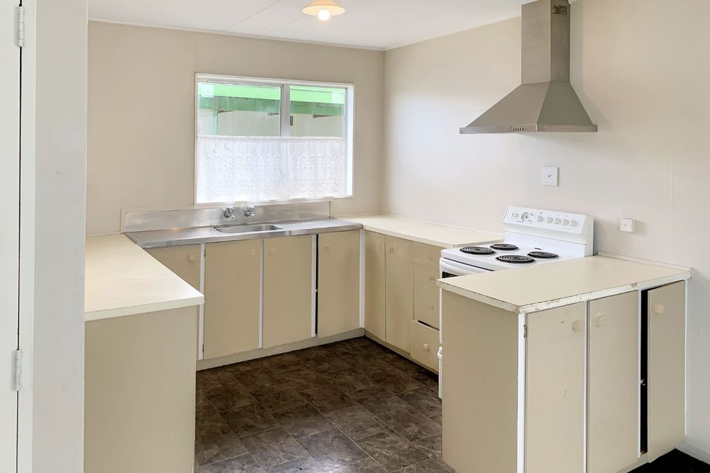 2 Bedroom Unit in Flaxmere 2