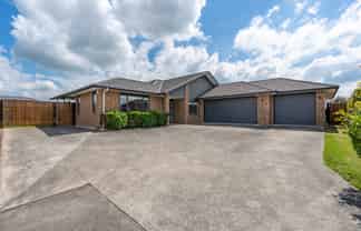 15 Hector Drive, Rototuna North