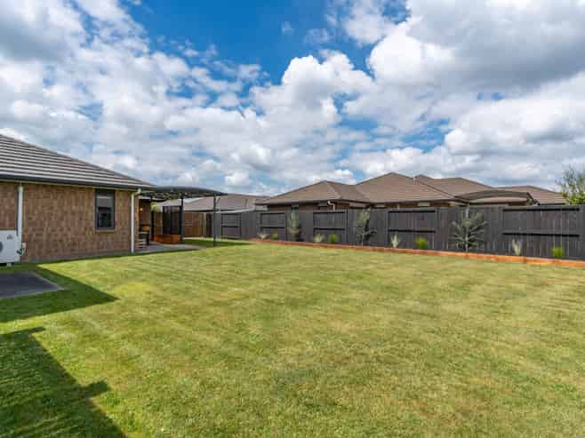 15 Hector Drive, Rototuna North
