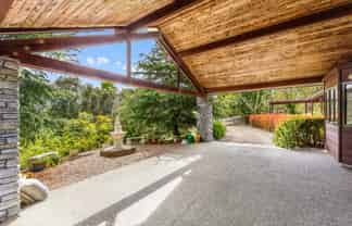 30 McCallum Drive, Sandspit