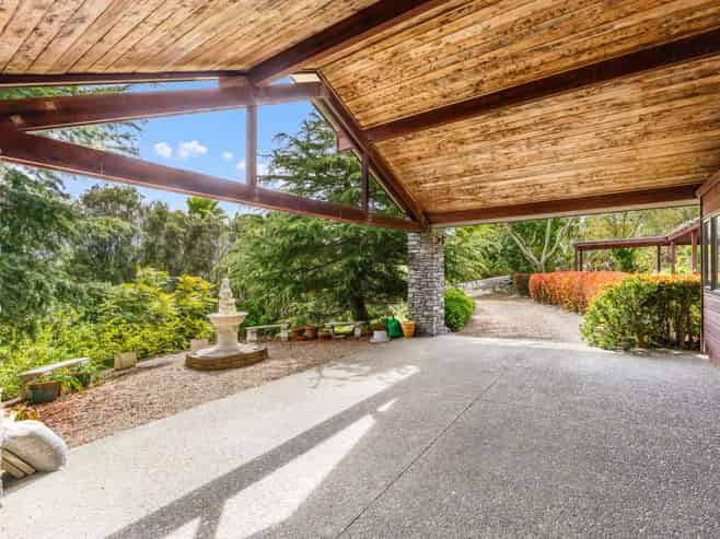 30 McCallum Drive, Sandspit