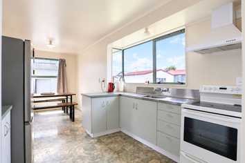 361A Kahikatea Drive, Dinsdale